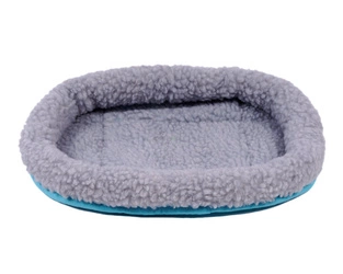 Niebieskie legowisko dla świnki morskiej