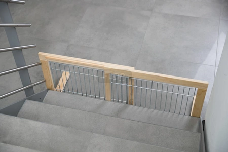 Trixie barierka do blokowania drzwi