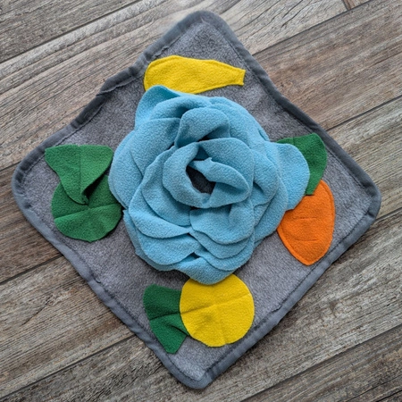 Sałatowa mata węchowa 30×30 cm dla małych zwierząt