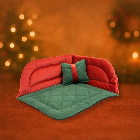 Świąteczne legowisko narożne  dla świnek morskich 2025