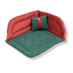 Świąteczne legowisko narożne  dla świnek morskich 2025